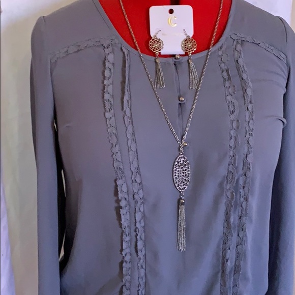 Charming Charlie Necklace and Earrings Set - Picture 8 of 8